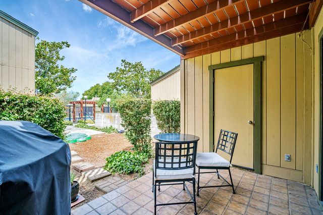 20111 W Ridge 24, Castro Valley, CA 94546