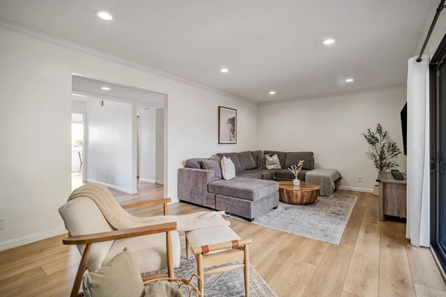 20111 W Ridge 24, Castro Valley, CA 94546