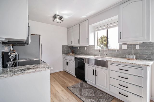 20111 W Ridge 24, Castro Valley, CA 94546