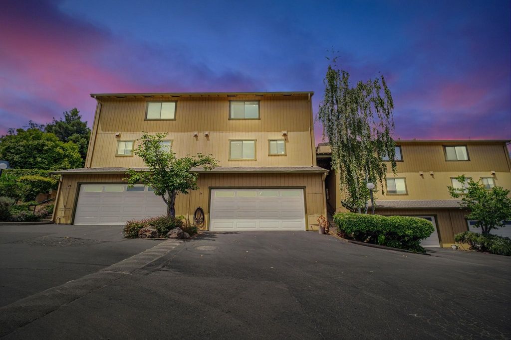 20111 W Ridge 24, Castro Valley, CA 94546