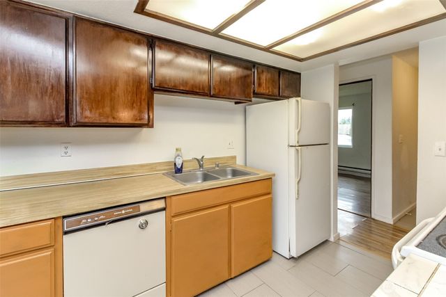 24314 22nd Avenue S, Des Moines, WA 98198