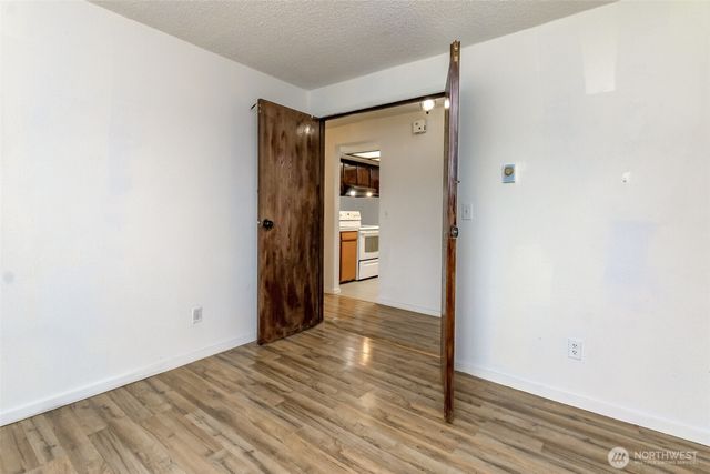 24314 22nd Avenue S, Des Moines, WA 98198