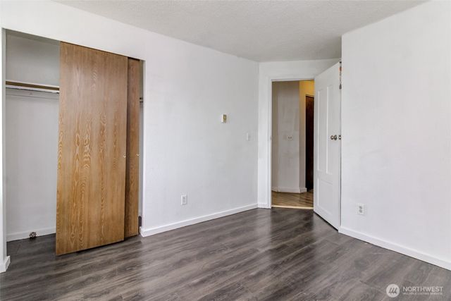 24314 22nd Avenue S, Des Moines, WA 98198