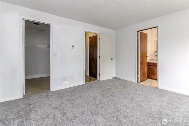 24314 22nd Avenue S, Des Moines, WA 98198