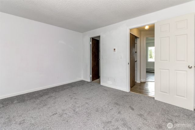 24314 22nd Avenue S, Des Moines, WA 98198