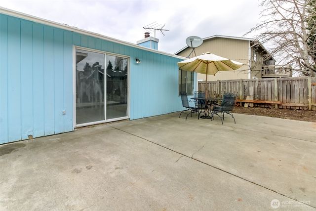 24314 22nd Avenue S, Des Moines, WA 98198