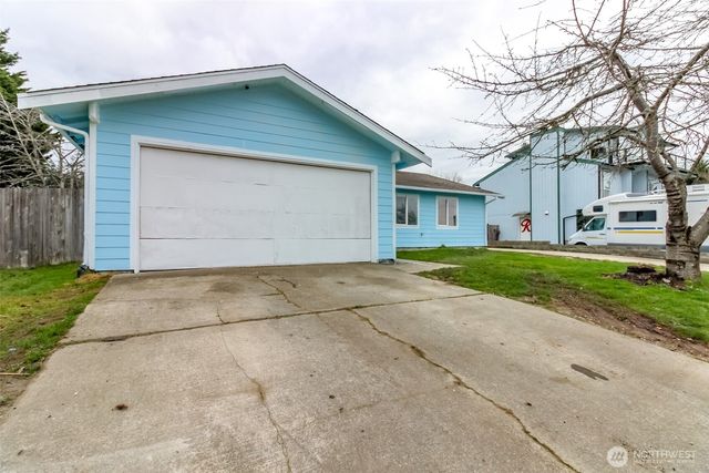 24314 22nd Avenue S, Des Moines, WA 98198