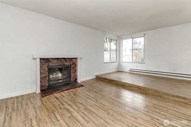 24314 22nd Avenue S, Des Moines, WA 98198