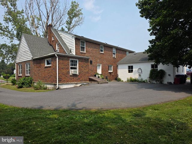 3808 MAIN ST, Morgantown, PA 19543