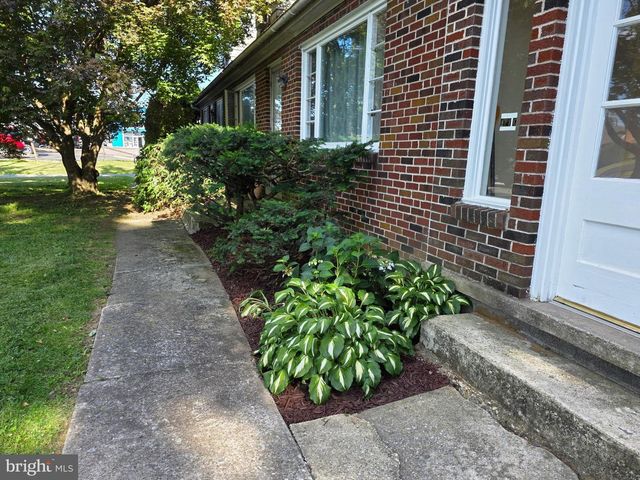 3808 MAIN ST, Morgantown, PA 19543
