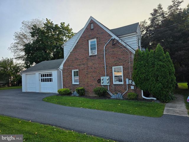 3808 MAIN ST, Morgantown, PA 19543