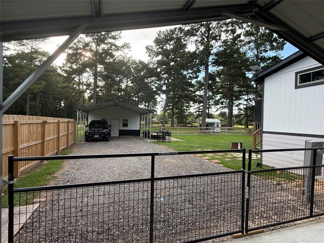 1365 County Road 2224, Cleveland, TX 77327