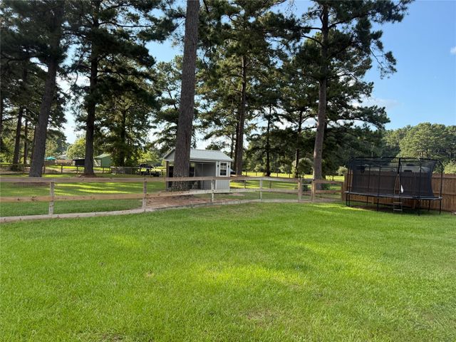 1365 County Road 2224, Cleveland, TX 77327