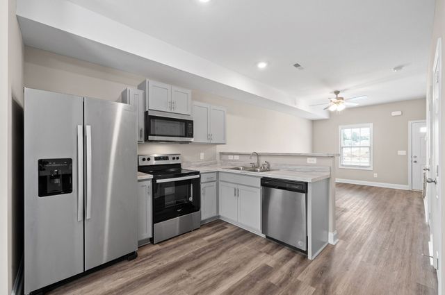 1167 Meadowhill Ln Unit H, Clarksville, TN 37043