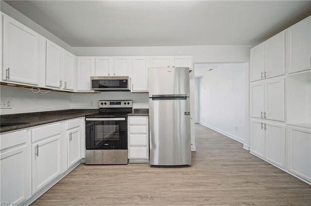 5025 Sancillio DR, Virginia Beach, VA 23455