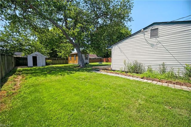 5025 Sancillio DR, Virginia Beach, VA 23455