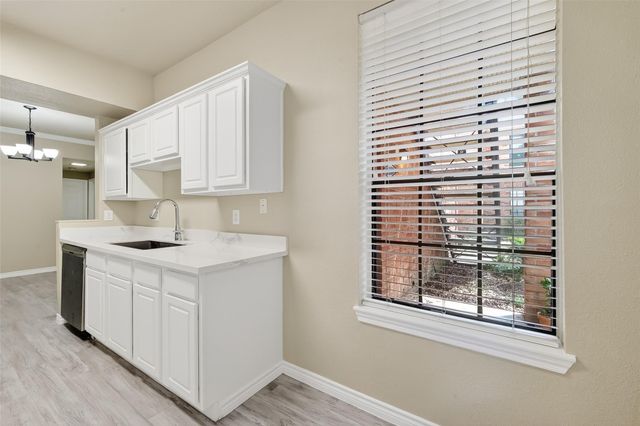 2255 Braeswood Park Drive 291, Houston, TX 77030