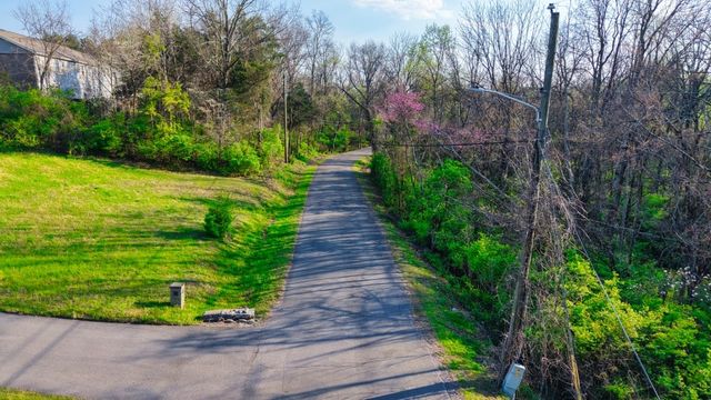 4215 Moss Rd, Antioch, TN 37013