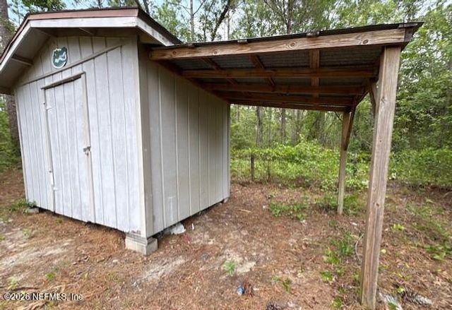 5830 LADY BUG Lane, Melrose, FL 32666