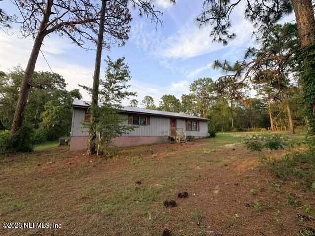 5830 LADY BUG Lane, Melrose, FL 32666