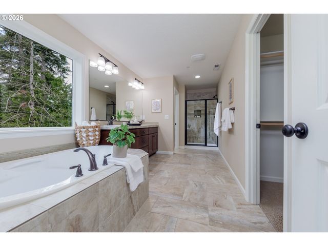 11573 Nw PINYON St, Portland, OR 97229