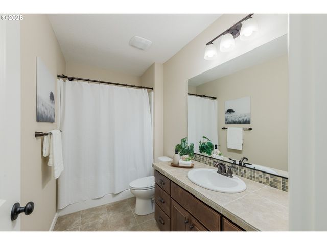 11573 Nw PINYON St, Portland, OR 97229