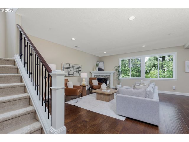 11573 Nw PINYON St, Portland, OR 97229