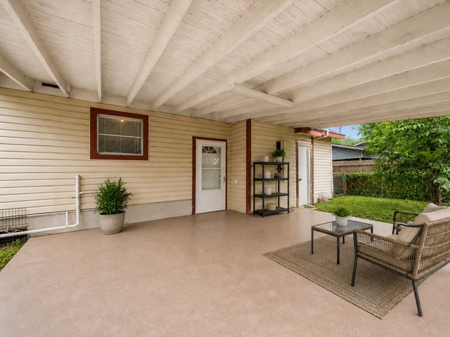 2714 Kaiser Dr, San Antonio, TX 78222