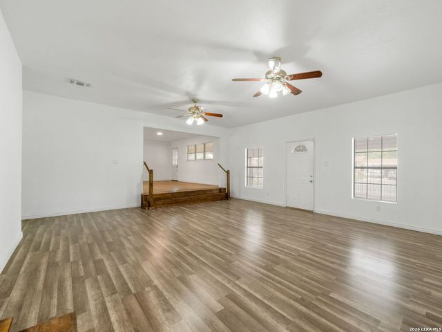 2714 Kaiser Dr, San Antonio, TX 78222