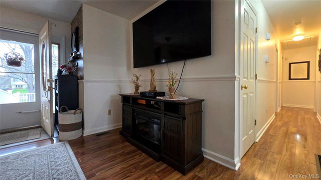 5 Meadows Court, Staatsburg, NY 12580