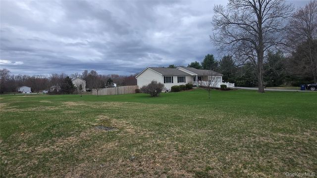 5 Meadows Court, Staatsburg, NY 12580