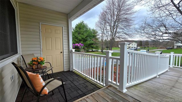 5 Meadows Court, Staatsburg, NY 12580