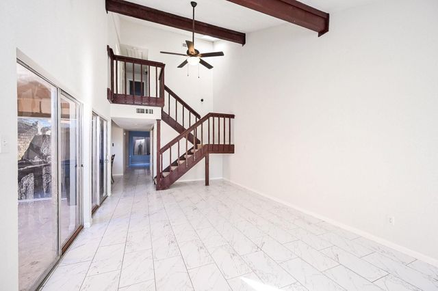 8046 Ellinger Lane, Houston, TX 77040