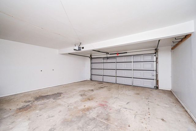 8046 Ellinger Lane, Houston, TX 77040