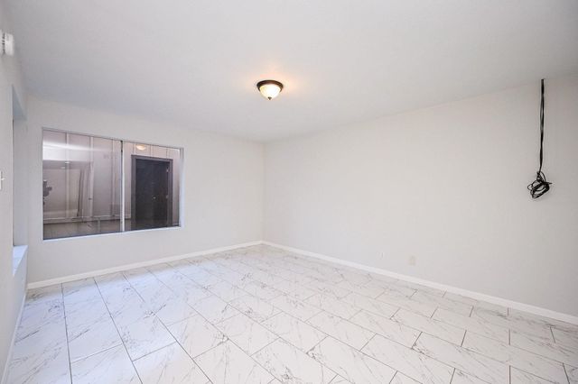 8046 Ellinger Lane, Houston, TX 77040