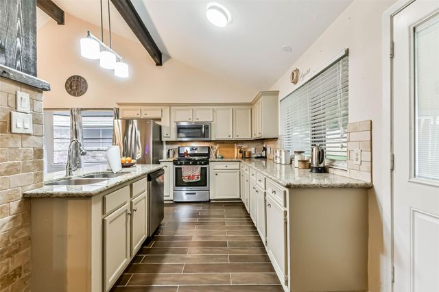 2313 E Clare Street, Deer Park, TX 77536