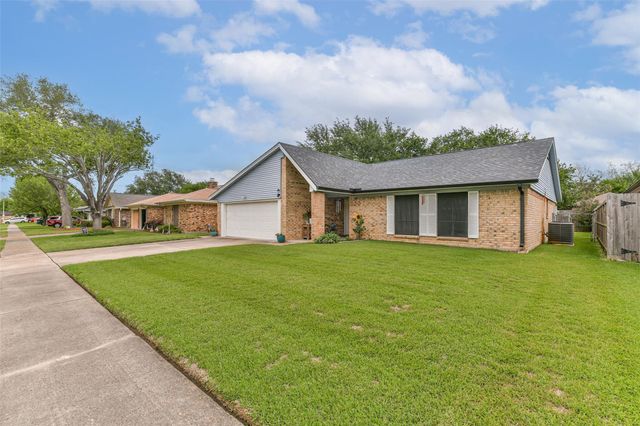 2313 E Clare Street, Deer Park, TX 77536