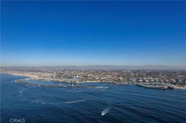 1906 Carnegie Lane E, Redondo Beach, CA 90278