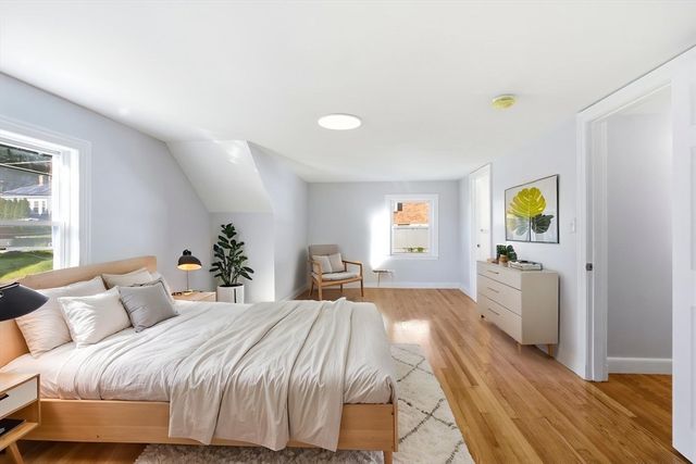 92 Garfield Ave, Woburn, MA 01801
