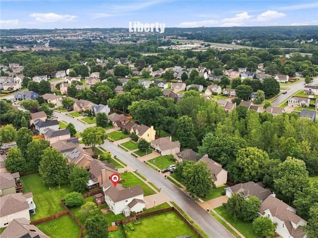 7338 N Booth Avenue, Kansas City, MO 64158