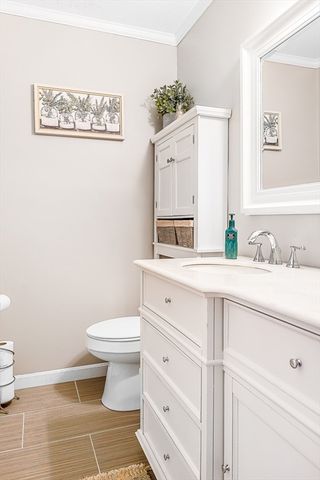 58 Streeter Rd, Paxton, MA 01612