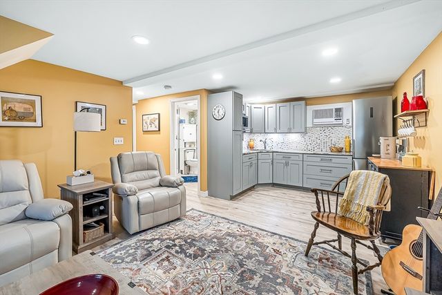 58 Streeter Rd, Paxton, MA 01612