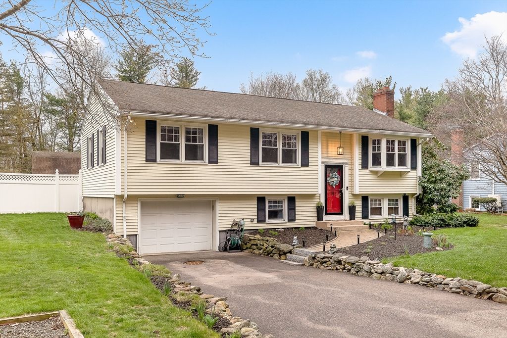 58 Streeter Rd, Paxton, MA 01612
