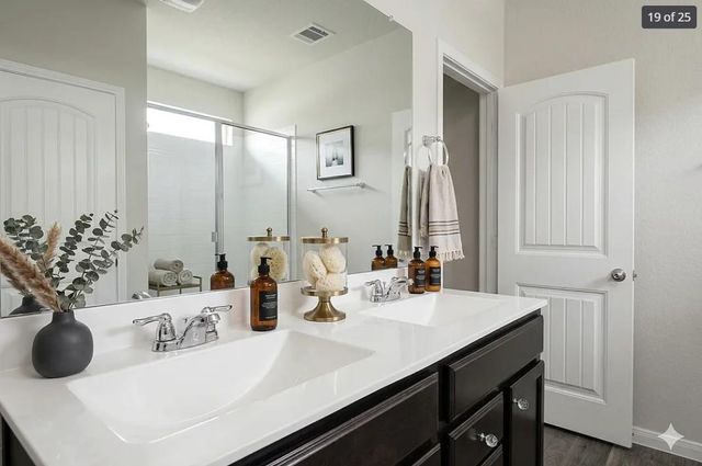 110 Mooncoin DR, Georgetown, TX 78626