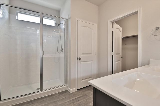 110 Mooncoin DR, Georgetown, TX 78626