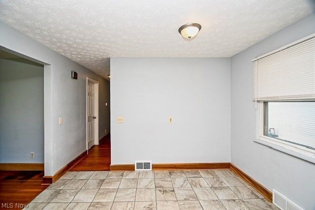 5011 W Boulevard NW, Canton, OH 44718