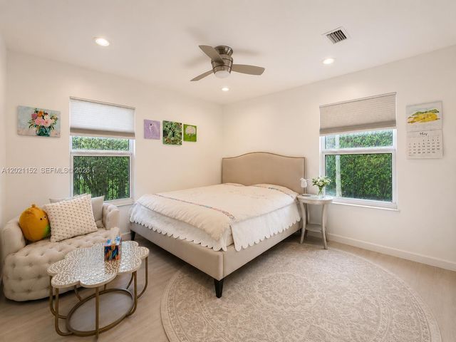 2616 Oakbrook Ct, Weston, FL 33332