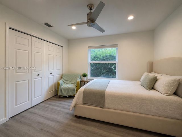 2616 Oakbrook Ct, Weston, FL 33332