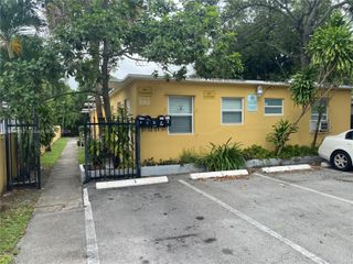 640 NW 10th Ter, Fort Lauderdale, FL 33311