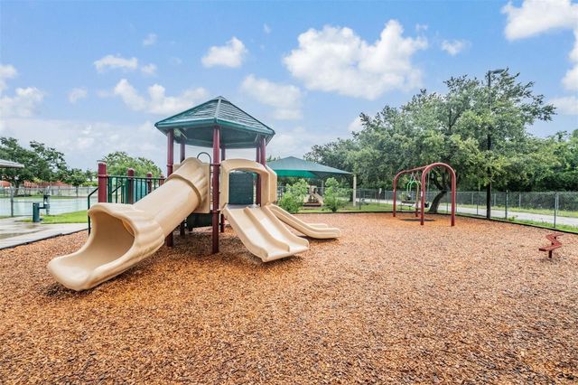 4208 PINE ISLE DRIVE, Lutz, FL 33558